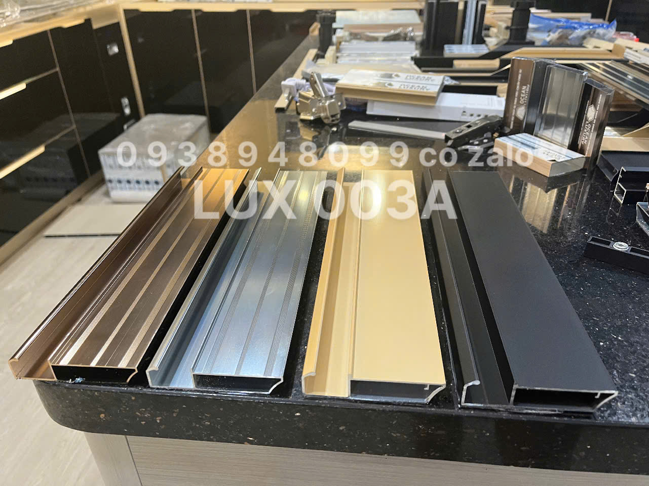 Thanh nhôm tay nắm âm liền khối Ocean Luxury mã Lux 003A nhôm tràn viền